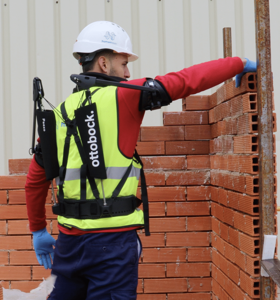 HumanTech Pilots_Intelligent exoskeleton with intention prediction